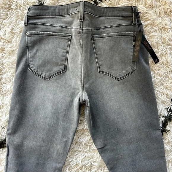 Genetic Denim | Shya Mid Rise Skinny Jeans in Washed Grey - Picture 6 of 7